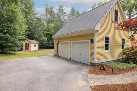 68 Dudley Road Brentwood NH 03833