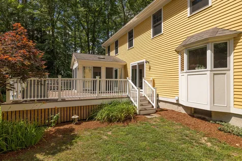 68 Dudley Road Brentwood NH 03833