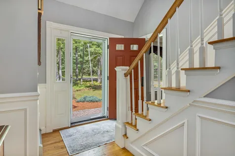 68 Dudley Road Brentwood NH 03833