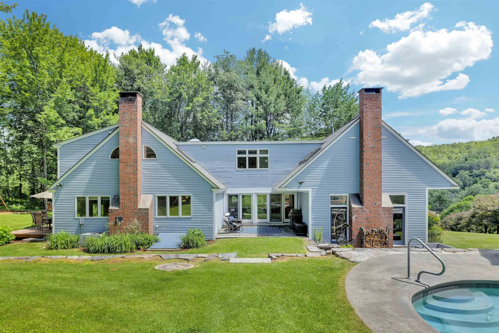 271 New Boston Road Norwich VT 05055
