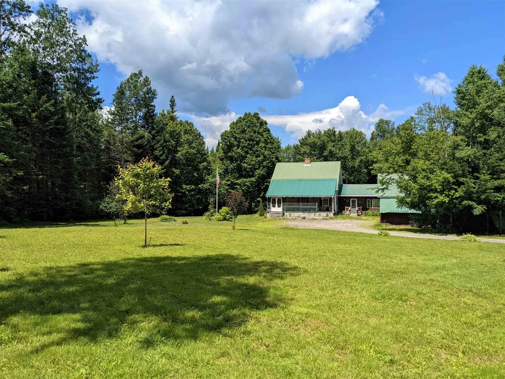 20 Moose Run Errol NH 03579