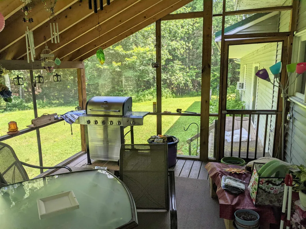 20 Moose Run Errol NH 03579