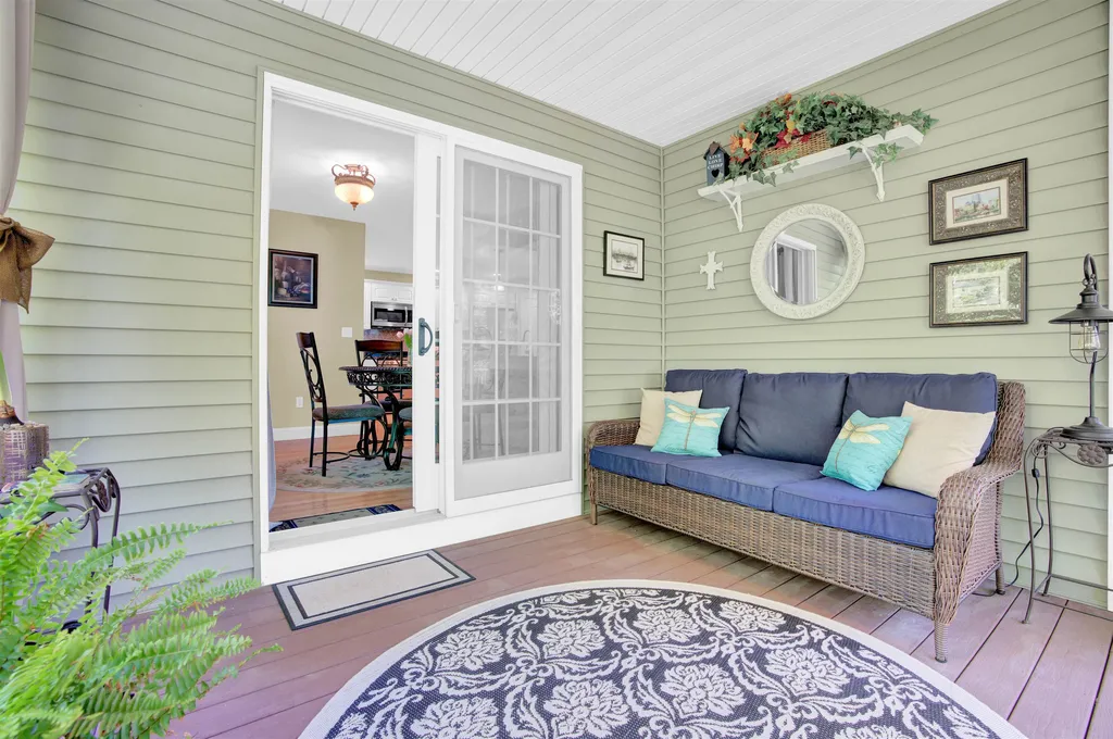 17 Laredo Lane Rochester NH 03868