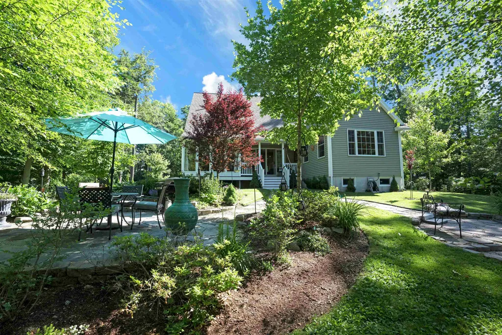 17 Laredo Lane Rochester NH 03868