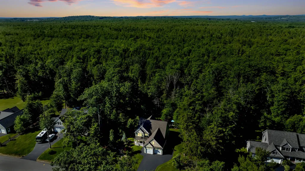 17 Laredo Lane Rochester NH 03868