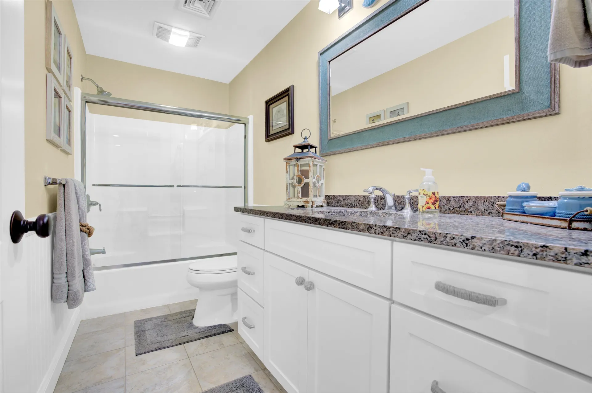 17 Laredo Lane Rochester NH 03868