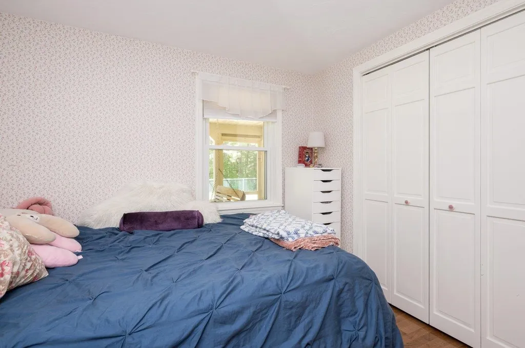 17 Parsonage Drive Laconia NH 03246