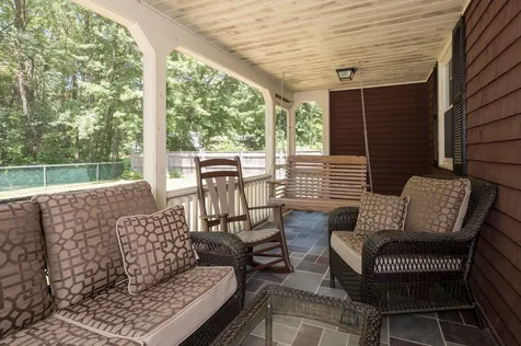 17 Parsonage Drive Laconia NH 03246