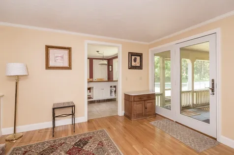 17 Parsonage Drive Laconia NH 03246