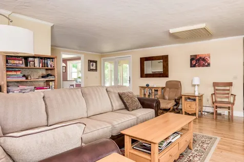 17 Parsonage Drive Laconia NH 03246
