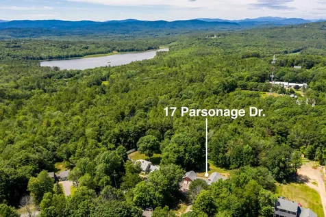 17 Parsonage Drive Laconia NH 03246