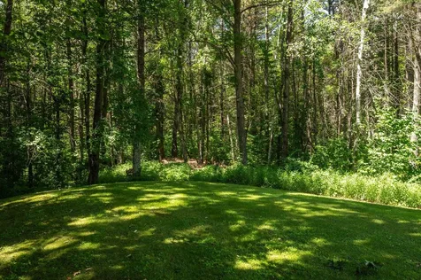 17 Parsonage Drive Laconia NH 03246