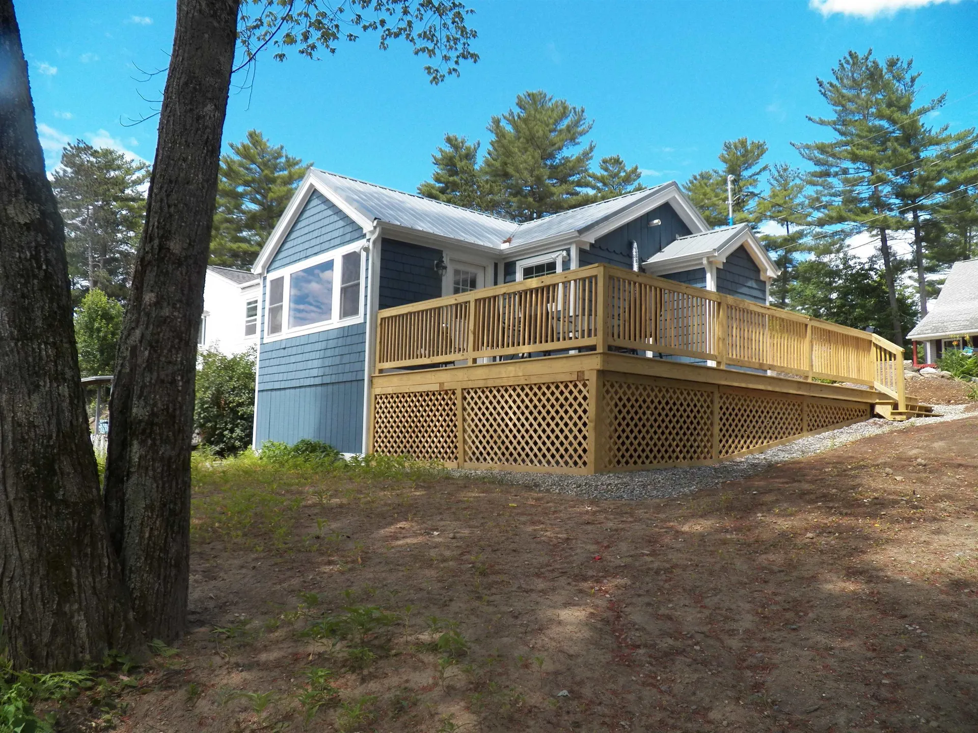 11 Pine Avenue Deerfield NH 03037