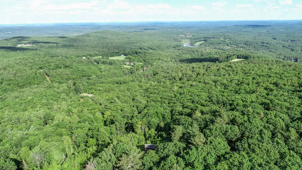 405 Mountain Road Lyndeborough NH 03082