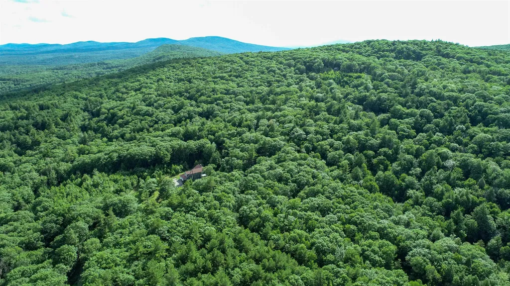 405 Mountain Road Lyndeborough NH 03082