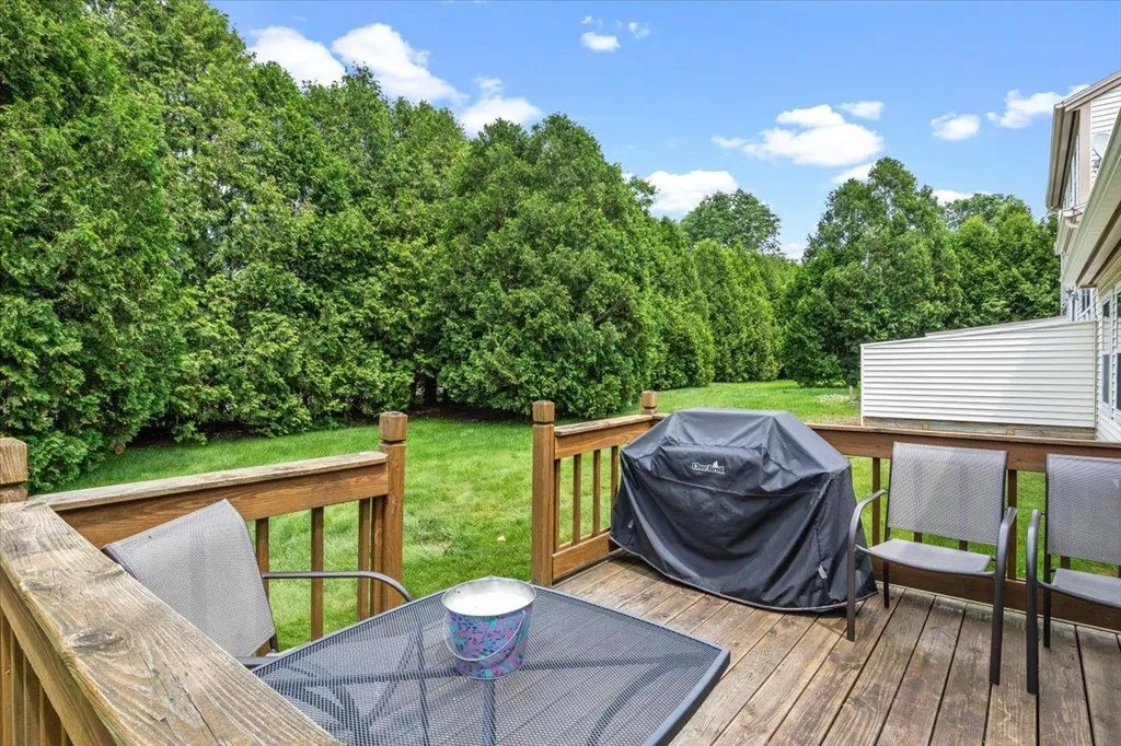 2 Cardinal Lane Essex VT 05452