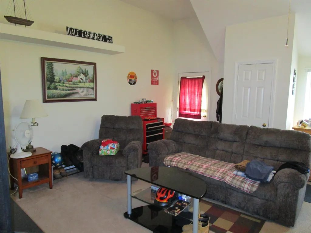 43 Dawson Street Milton NH 03851