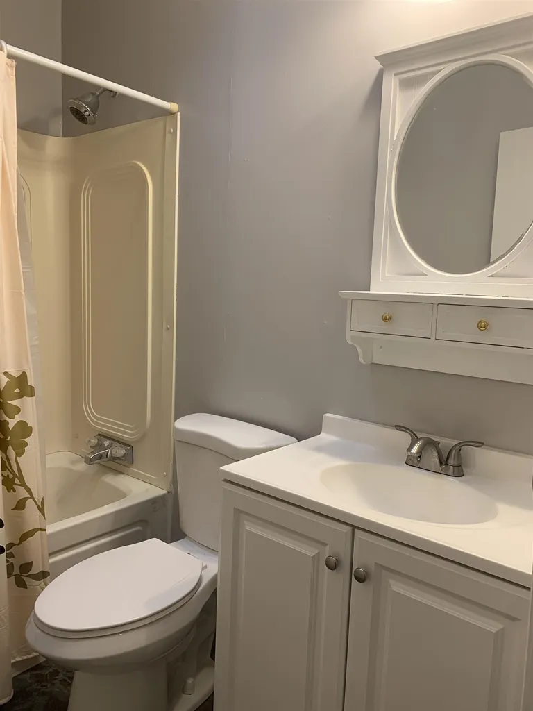 31 Bog Road Hillsborough NH 03244