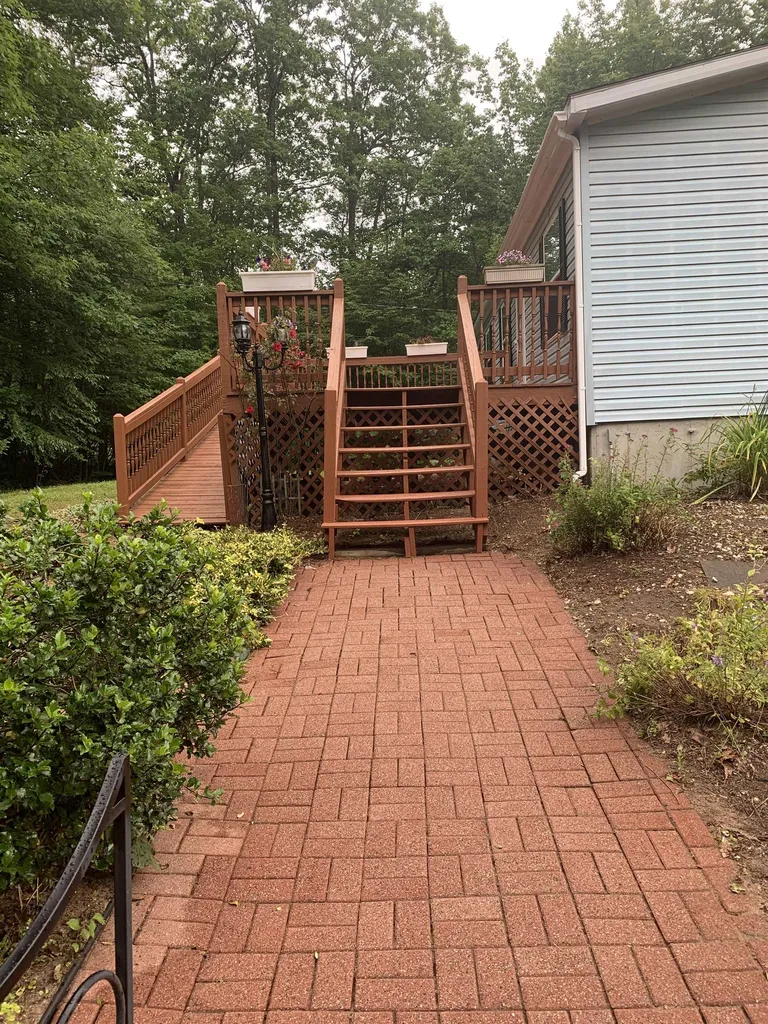 31 Bog Road Hillsborough NH 03244