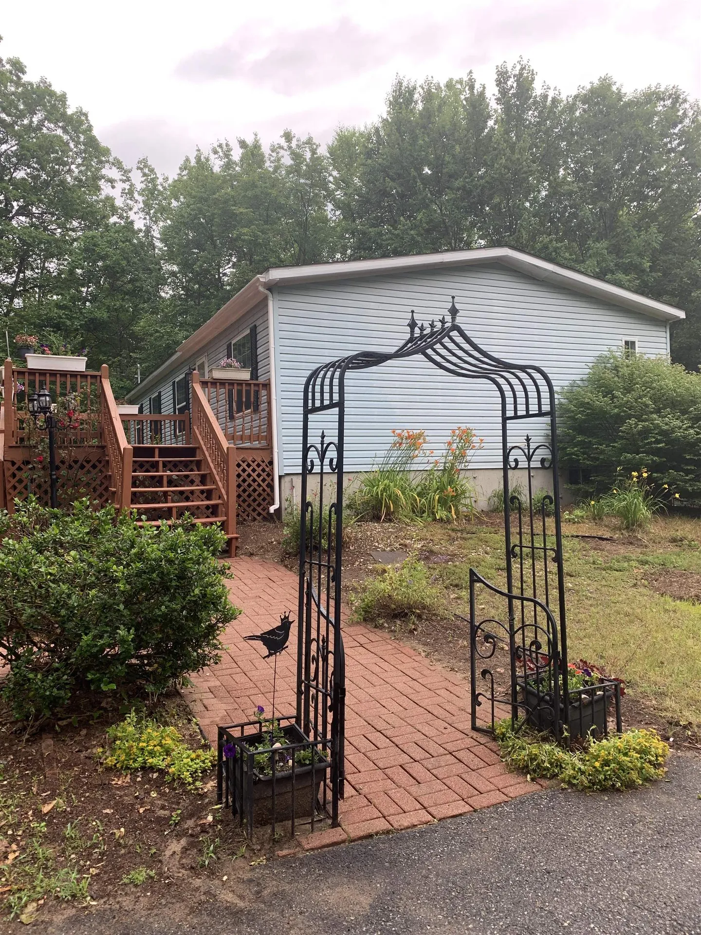 31 Bog Road Hillsborough NH 03244