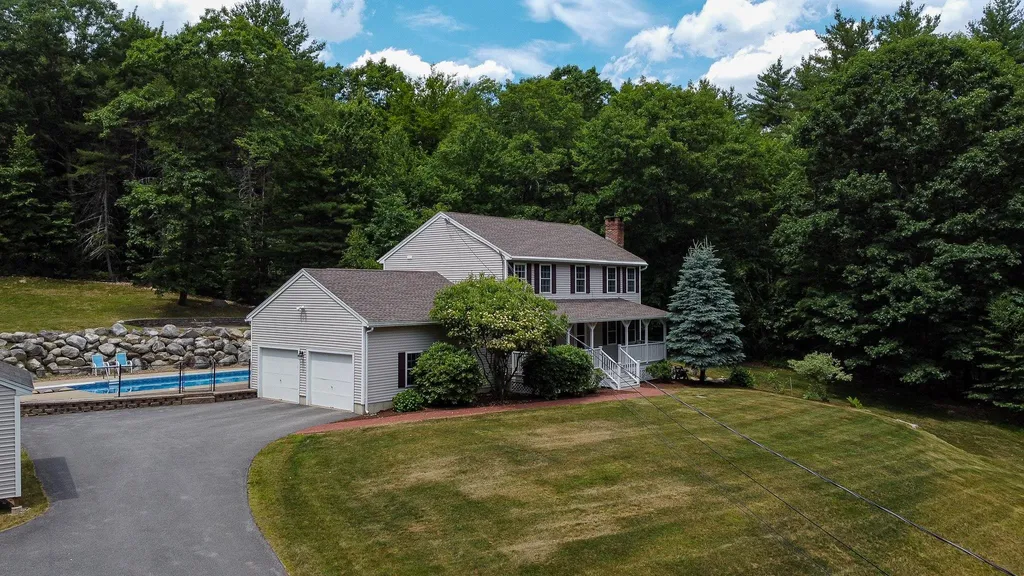 52 Putney Road Bow NH 03304
