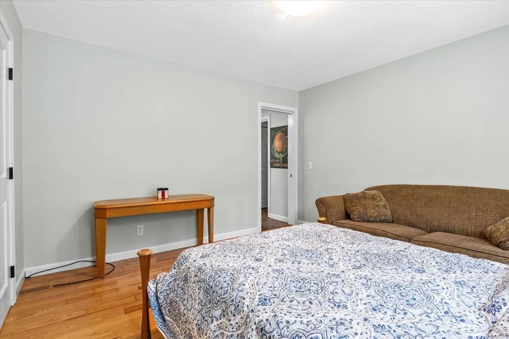 18 Vale Drive Essex VT 05452