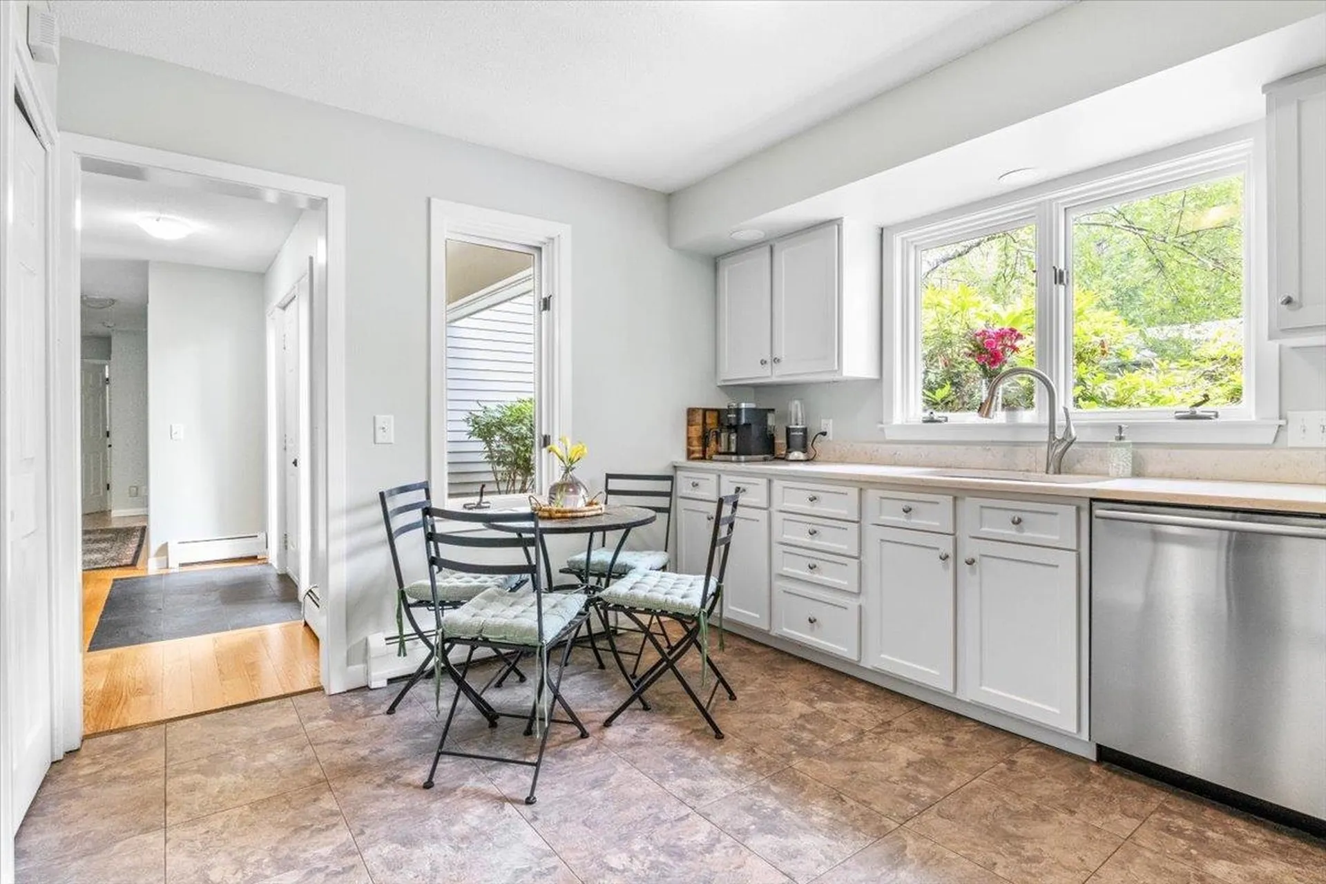 18 Vale Drive Essex VT 05452