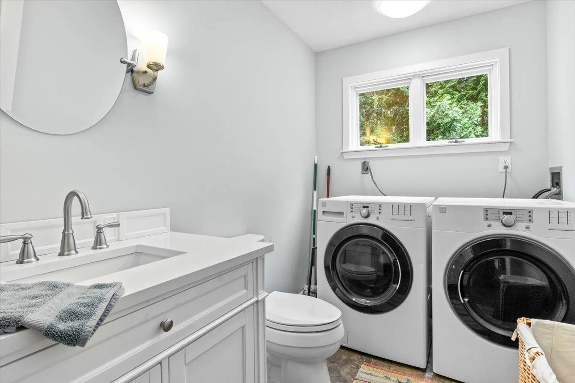 18 Vale Drive Essex VT 05452