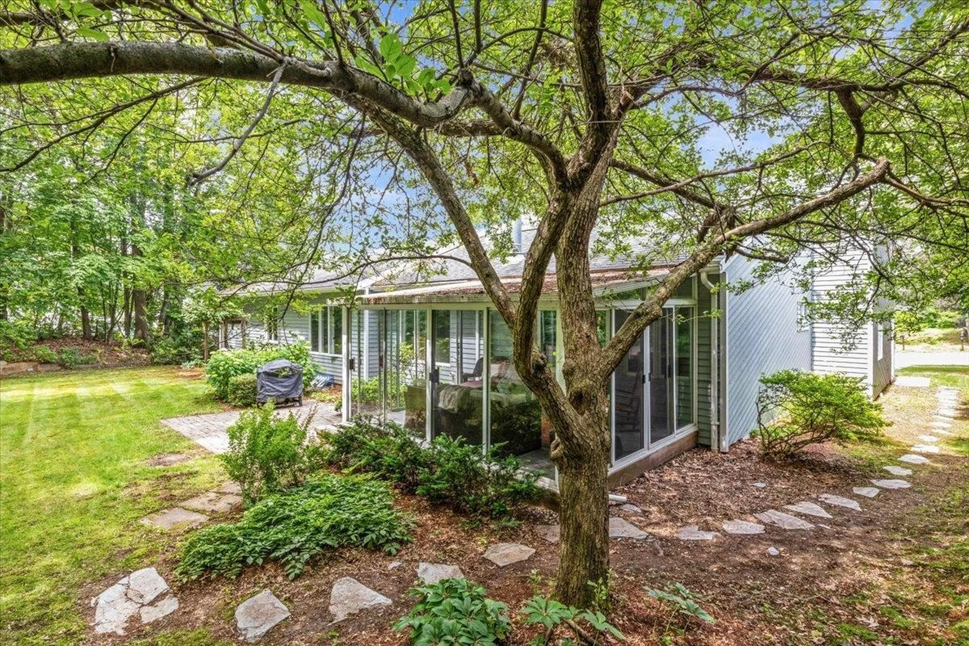 18 Vale Drive Essex VT 05452