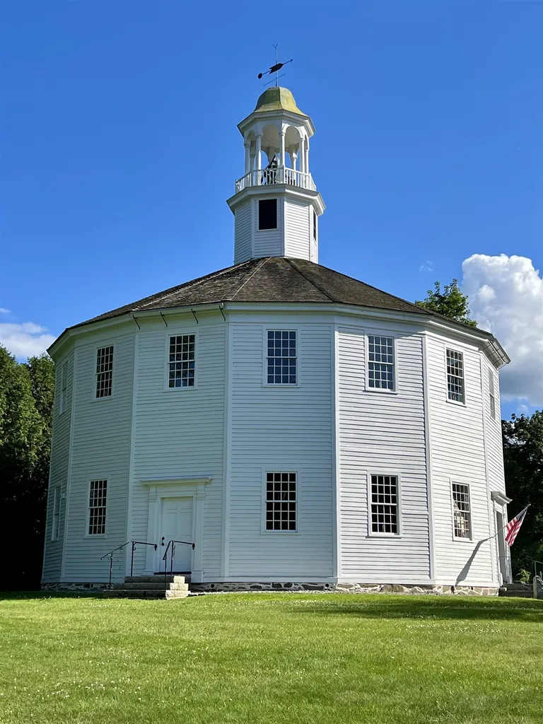 32 Hillside Lane Richmond VT 05477