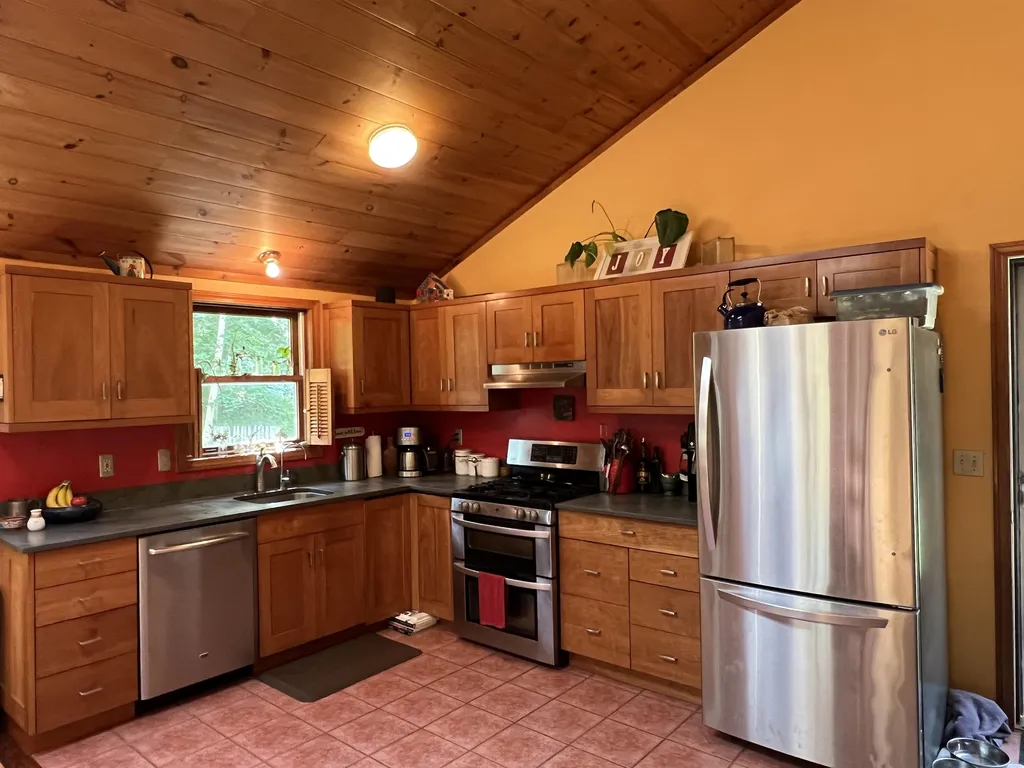 32 Hillside Lane Richmond VT 05477