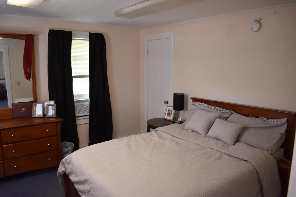 85 Court Street Middlebury VT 05753
