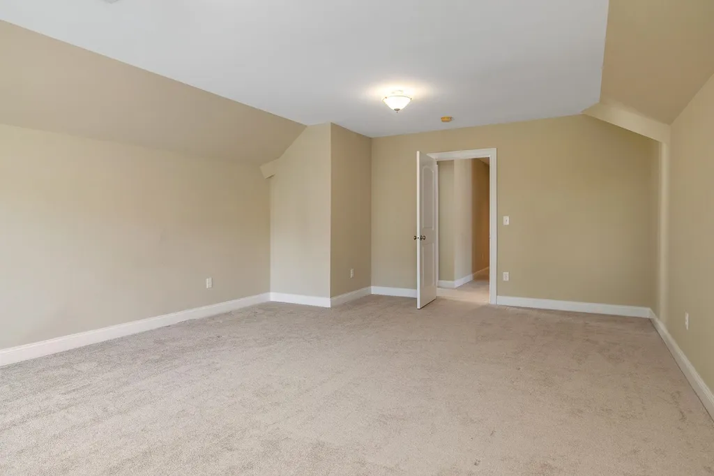15 Jacqueline Drive Dover NH 03820
