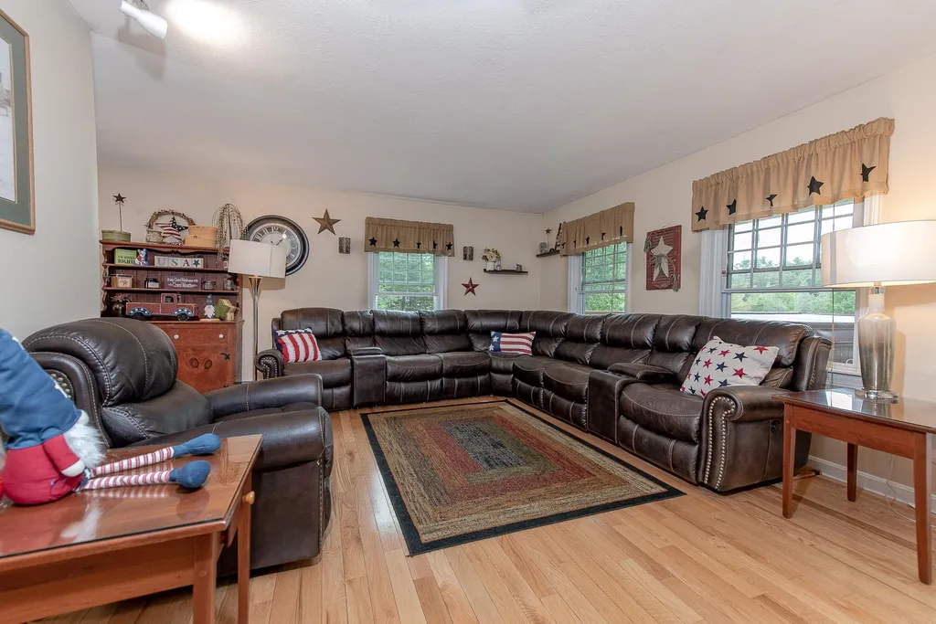 53 Pine Meadow Road New Hampton NH 03256