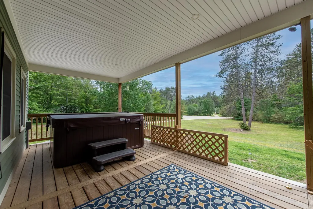 53 Pine Meadow Road New Hampton NH 03256