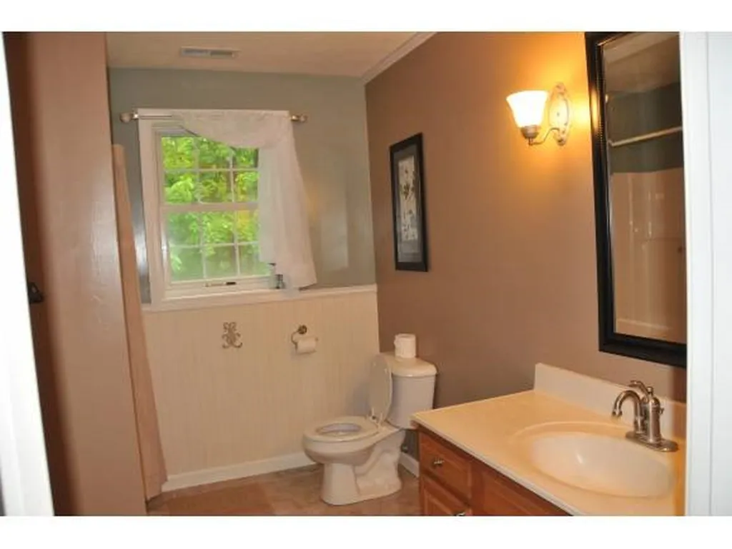 3 Wolfe Lane Bedford NH 03110