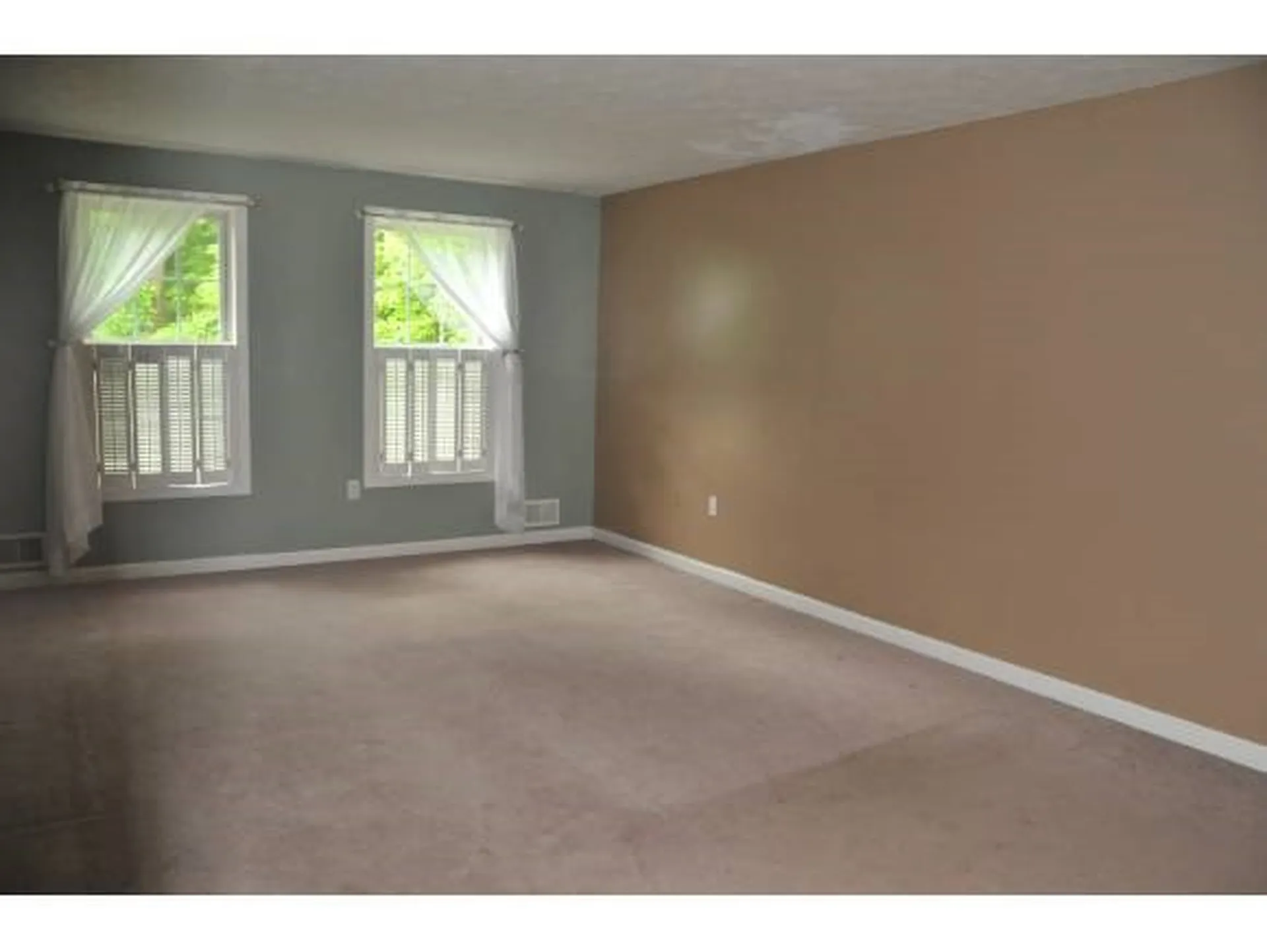 3 Wolfe Lane Bedford NH 03110