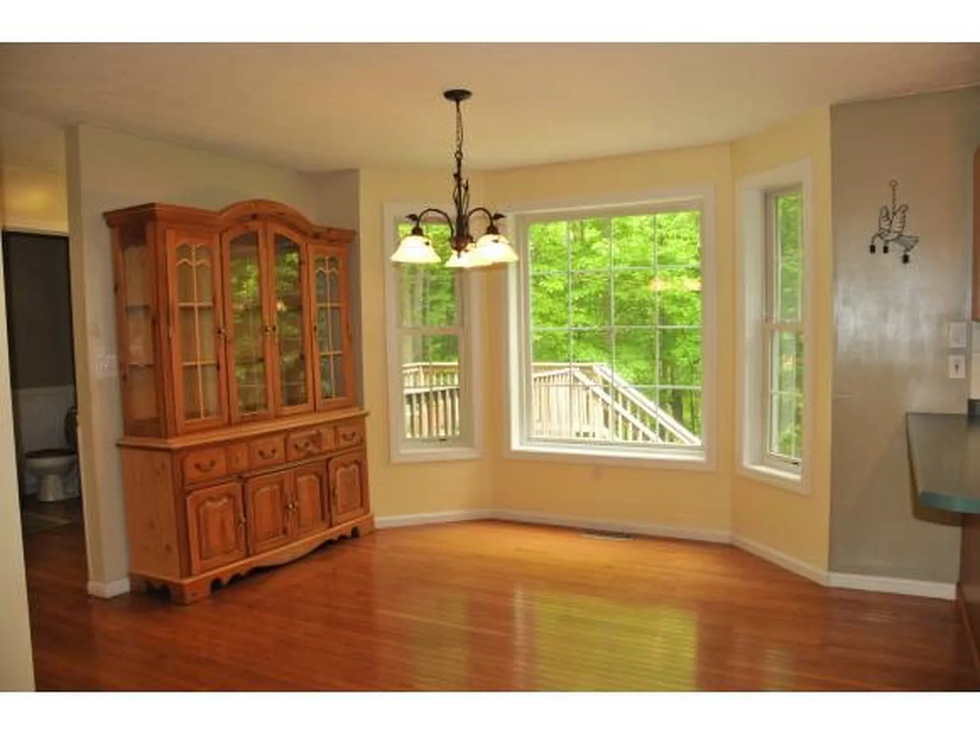 3 Wolfe Lane Bedford NH 03110