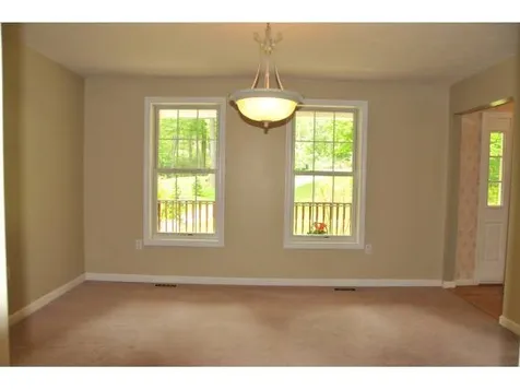3 Wolfe Lane Bedford NH 03110