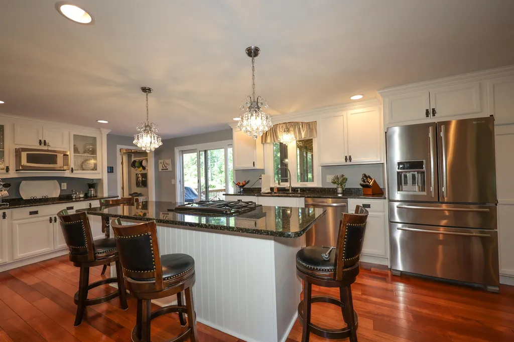 189 Shannon Road Salem NH 03079
