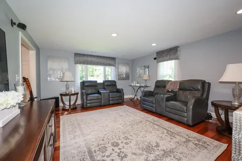 189 Shannon Road Salem NH 03079
