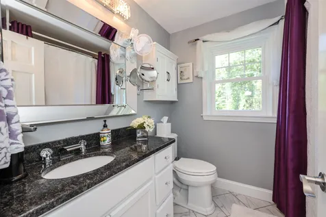 189 Shannon Road Salem NH 03079