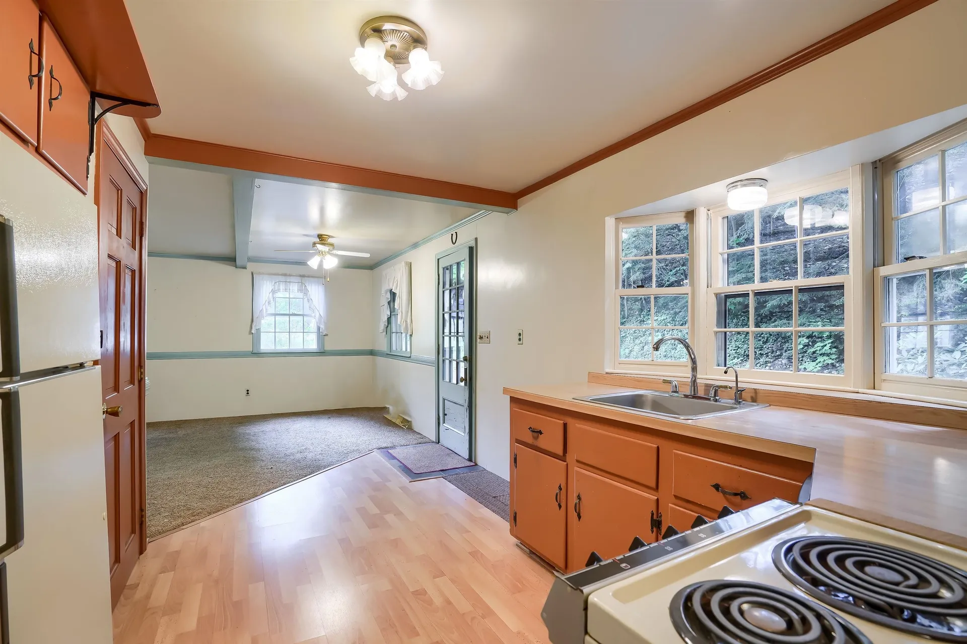 33 Woodfern Road Weare NH 03281
