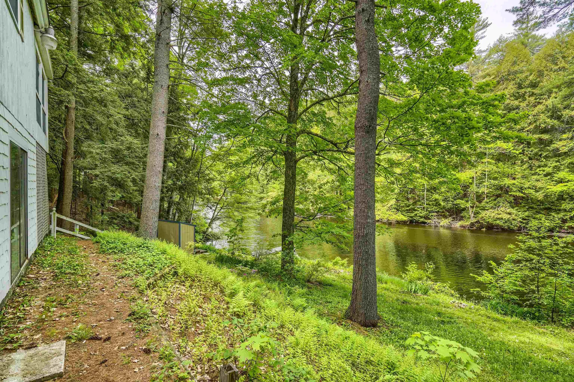 33 Woodfern Road Weare NH 03281