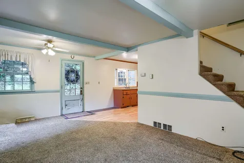 33 Woodfern Road Weare NH 03281