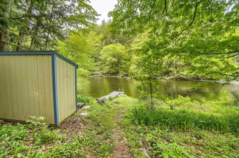 33 Woodfern Road Weare NH 03281