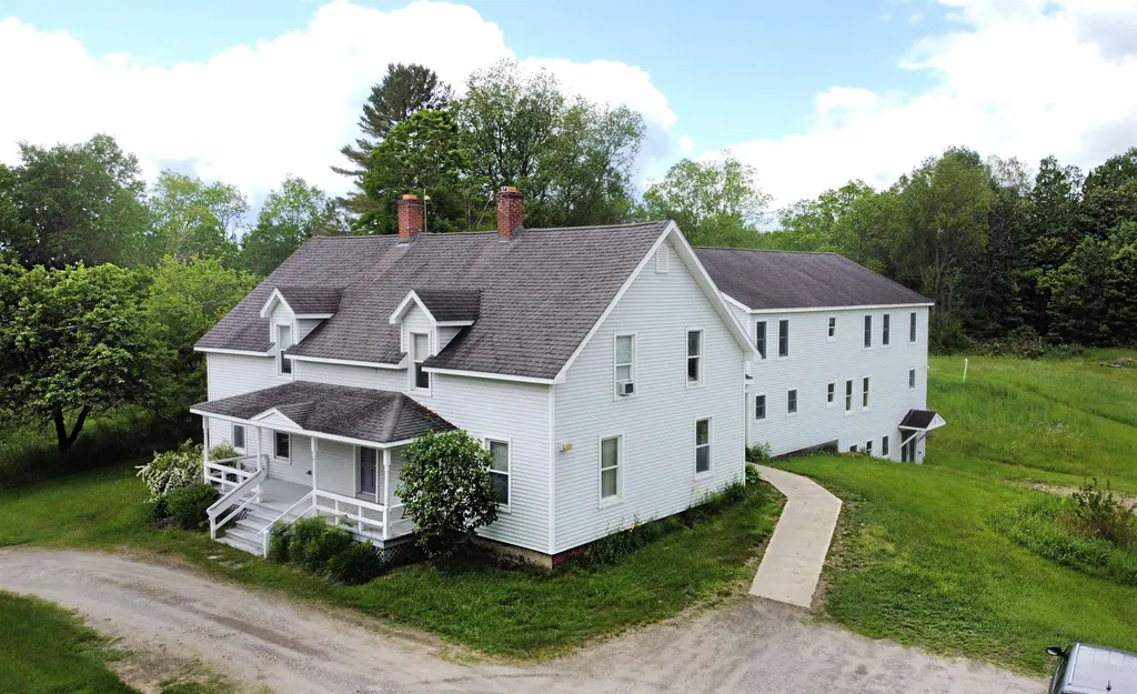 949 Mcgoff Hill Lyndon VT 05851
