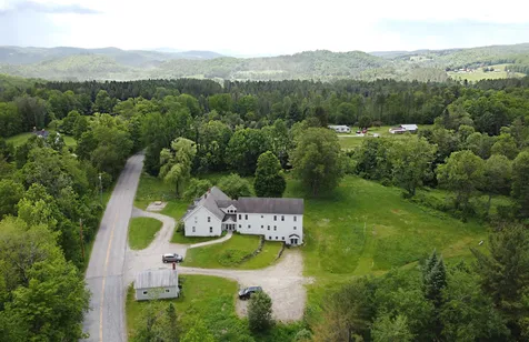 949 Mcgoff Hill Lyndon VT 05851