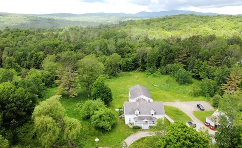 949 Mcgoff Hill Lyndon VT 05851