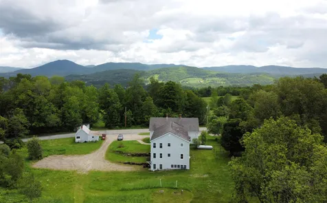 949 Mcgoff Hill Lyndon VT 05851
